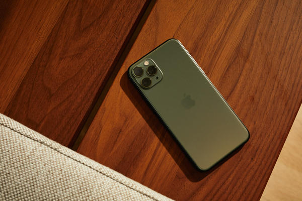 Thay kính lưng điện thoại iPhone 11 Hải Phòng