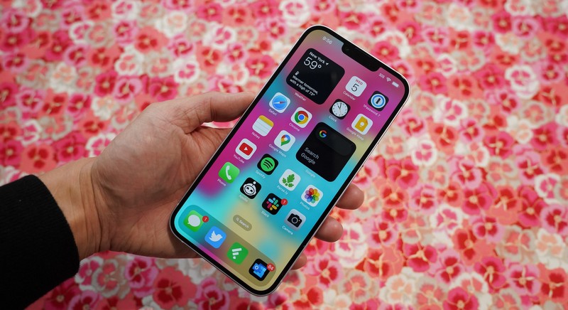 Thay kính lưng điện thoại iPhone 14 Plus Hải Phòng siêu bền đẹp
