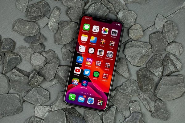 Thay mặt kính điện thoại iPhone 11 Pro Max uy tín Hải Phòng